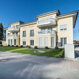 Ferienparadies Amadeus Apartment Burtenbach